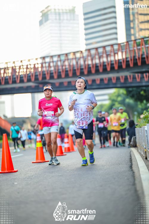 Race photo from Smartfren Run 2025 