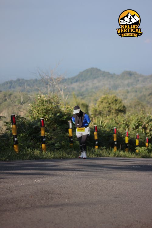 Race photo from Kelud Vertical Challenge 2024