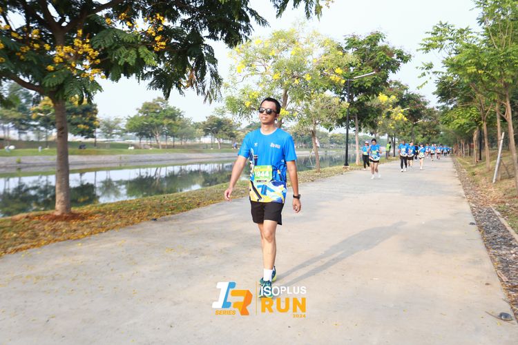 Race photo from ISOPlus Run 2024 Jakarta