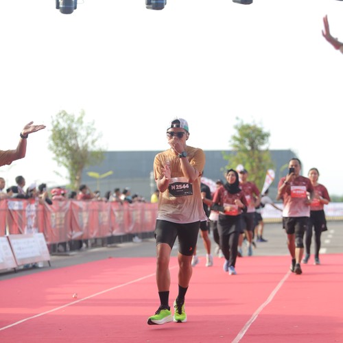 Race photo from KEDIRI HALF MARATHON 2026