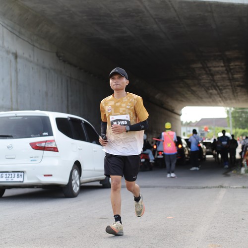 Race photo from KEDIRI HALF MARATHON 2026