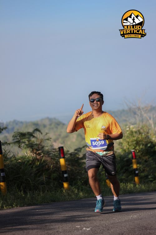 Race photo from Kelud Vertical Challenge 2024