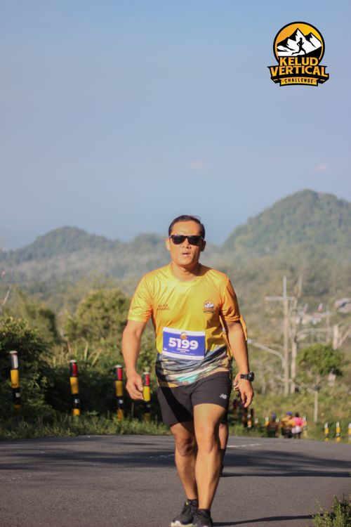 Race photo from Kelud Vertical Challenge 2024