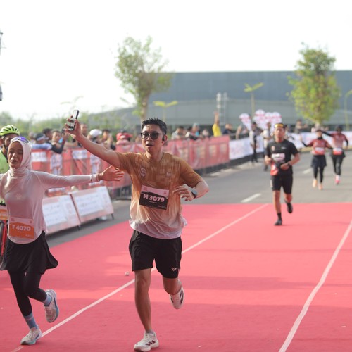 Race photo from KEDIRI HALF MARATHON 2026