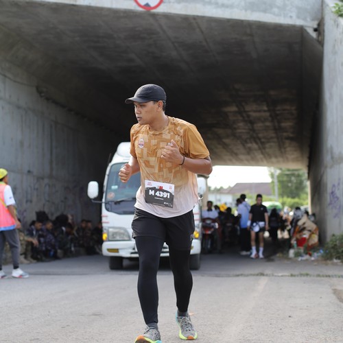 Race photo from KEDIRI HALF MARATHON 2026
