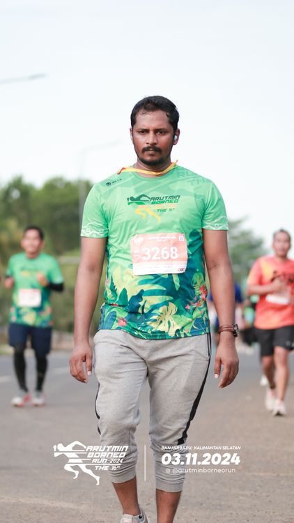 Race photo from Arutmin Borneo Run 2024