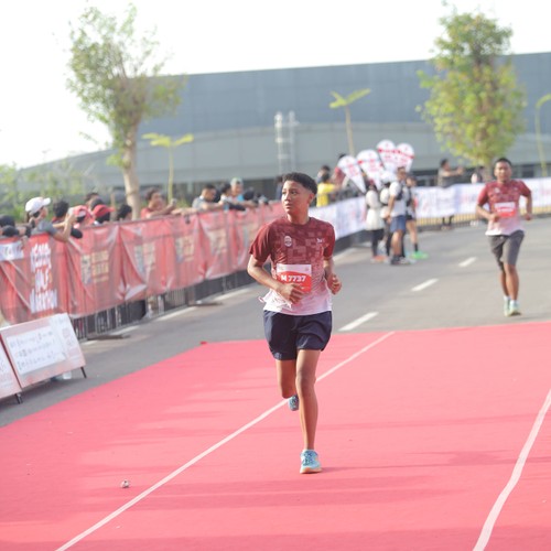 Race photo from KEDIRI HALF MARATHON 2026