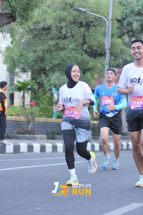 Race photo from Isoplus Run 2024 Surabaya