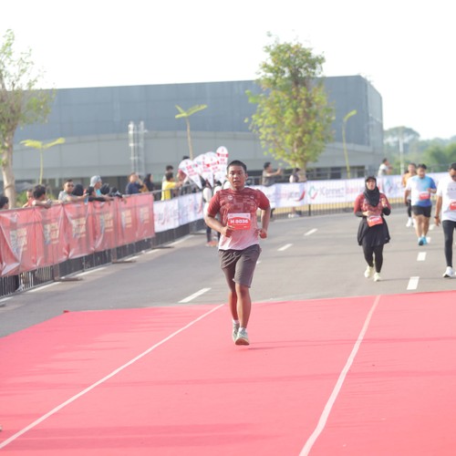 Race photo from KEDIRI HALF MARATHON 2026