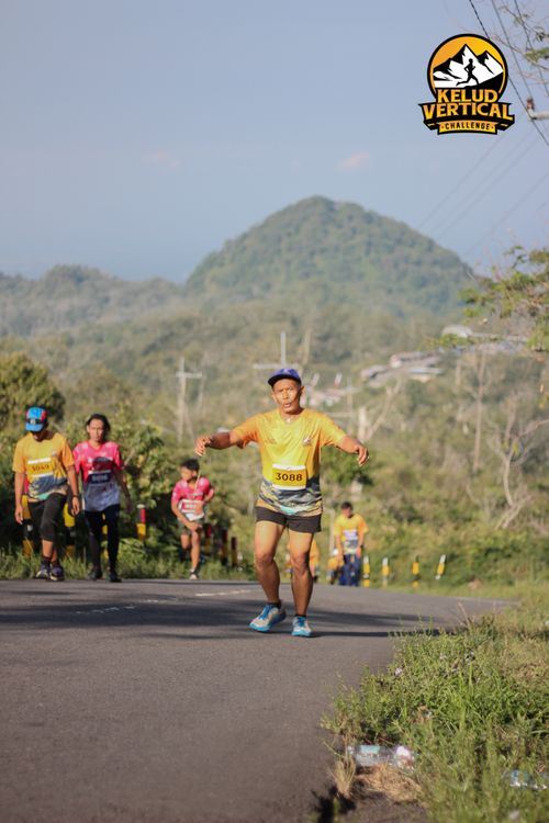 Race photo from Kelud Vertical Challenge 2024