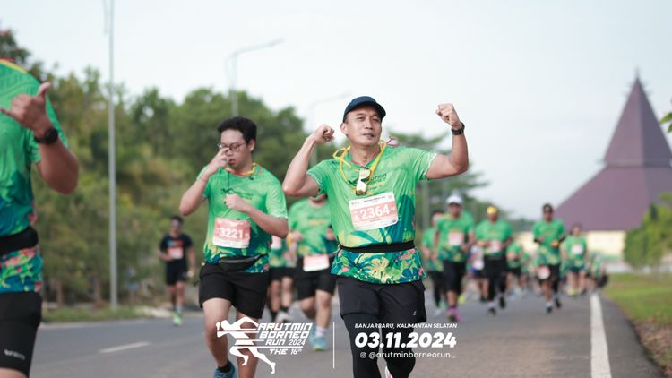 Race photo from Arutmin Borneo Run 2024