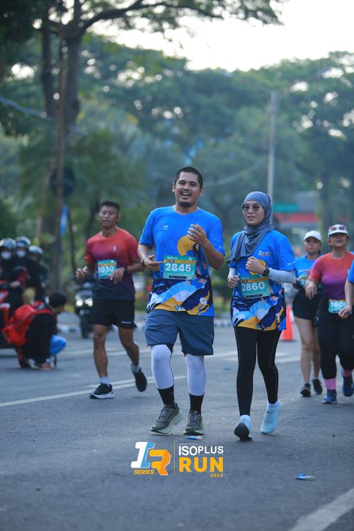 Race photo from Isoplus Run 2024 Surabaya