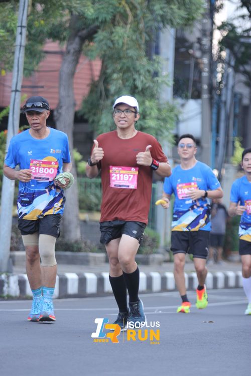 Race photo from Isoplus Run 2024 Surabaya