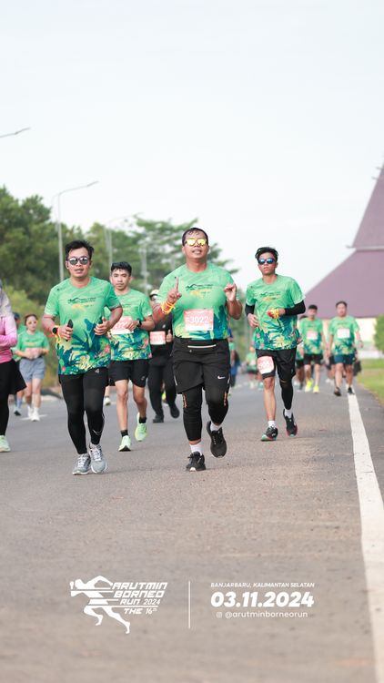 Race photo from Arutmin Borneo Run 2024