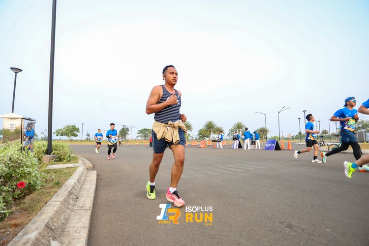 Race photo from ISOPlus Run 2024 Jakarta