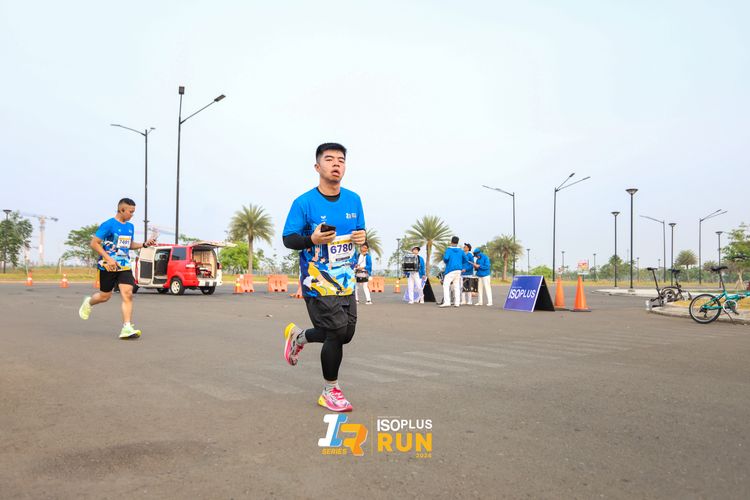Race photo from ISOPlus Run 2024 Jakarta