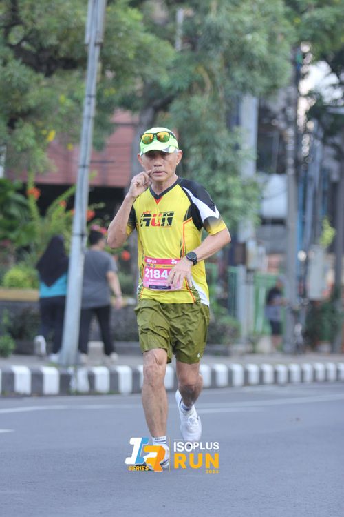 Race photo from Isoplus Run 2024 Surabaya