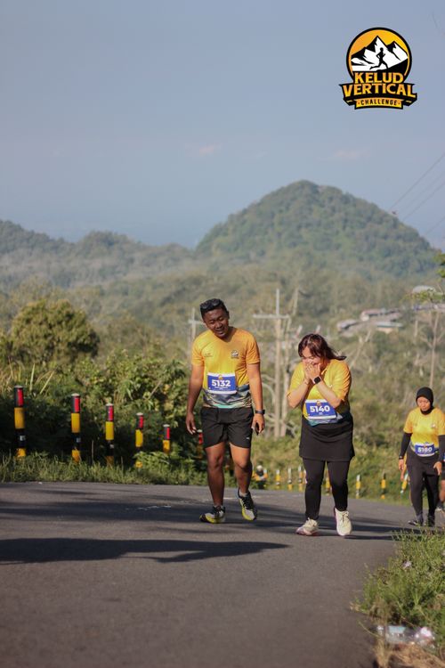 Race photo from Kelud Vertical Challenge 2024