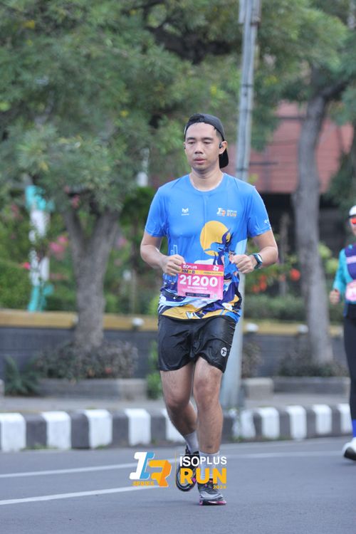 Race photo from Isoplus Run 2024 Surabaya