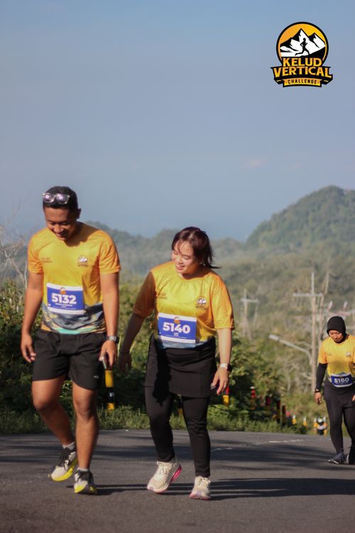 Race photo from Kelud Vertical Challenge 2024