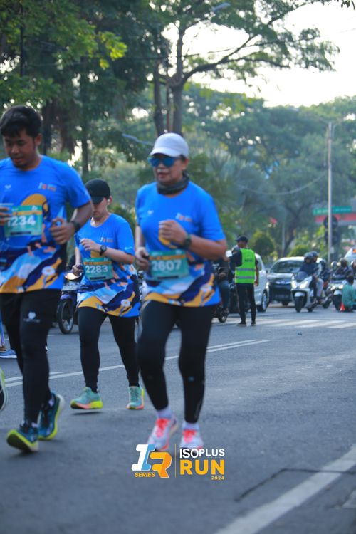 Race photo from Isoplus Run 2024 Surabaya
