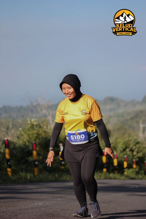 Race photo from Kelud Vertical Challenge 2024