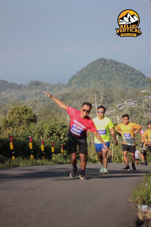 Race photo from Kelud Vertical Challenge 2024