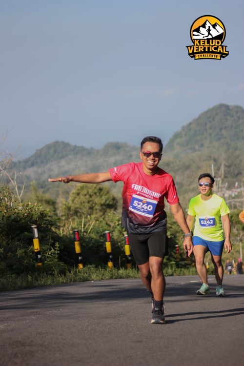 Race photo from Kelud Vertical Challenge 2024