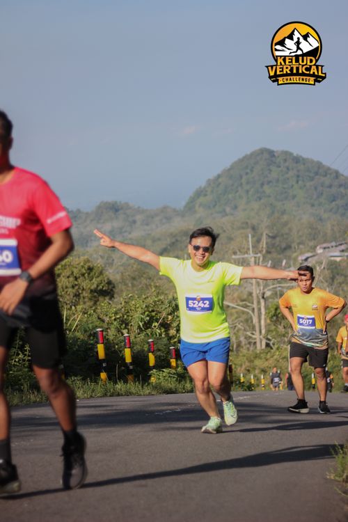 Race photo from Kelud Vertical Challenge 2024