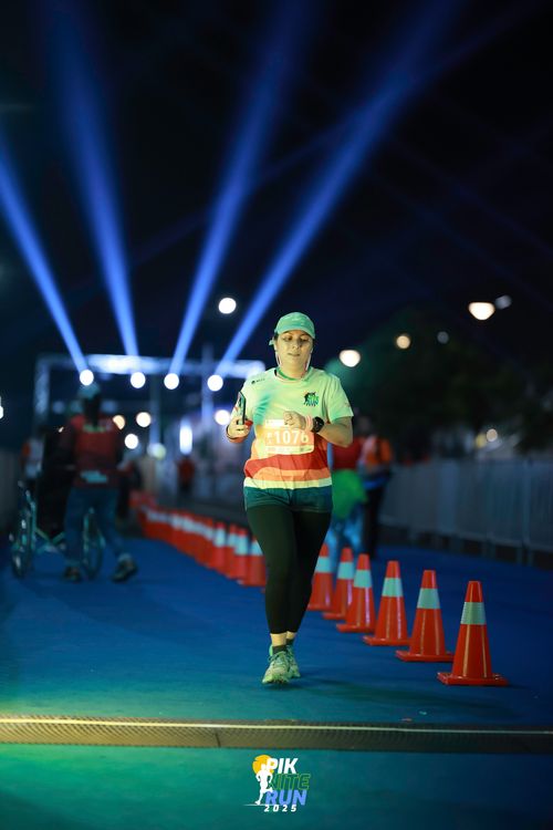 Race photo from PIK NITE RUN 2025