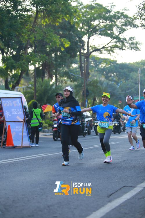 Race photo from Isoplus Run 2024 Surabaya