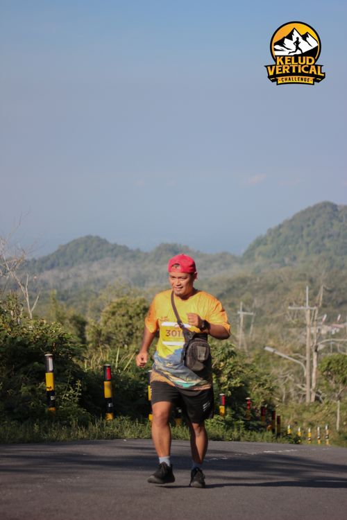 Race photo from Kelud Vertical Challenge 2024