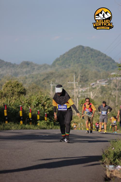 Race photo from Kelud Vertical Challenge 2024
