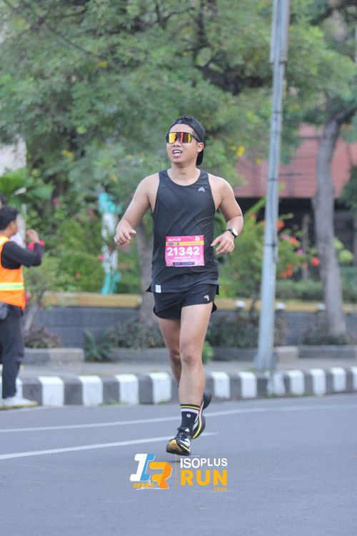 Race photo from Isoplus Run 2024 Surabaya