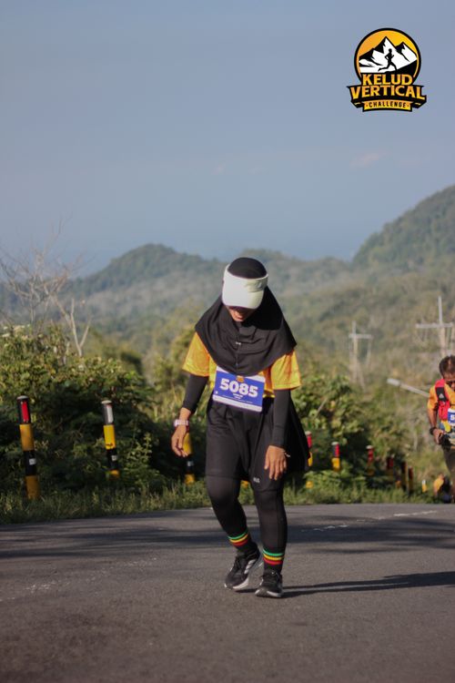 Race photo from Kelud Vertical Challenge 2024