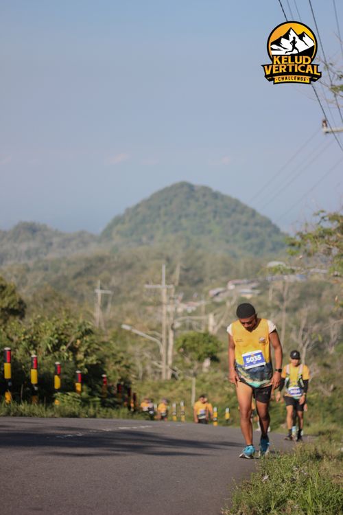 Race photo from Kelud Vertical Challenge 2024