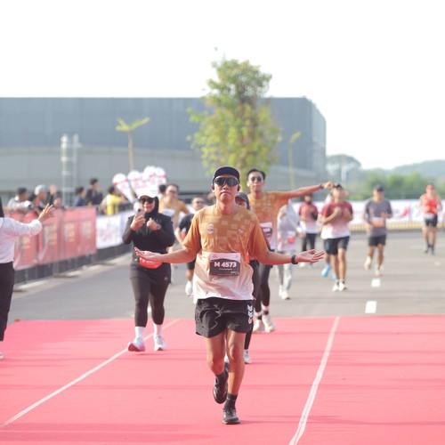 Race photo from KEDIRI HALF MARATHON 2026