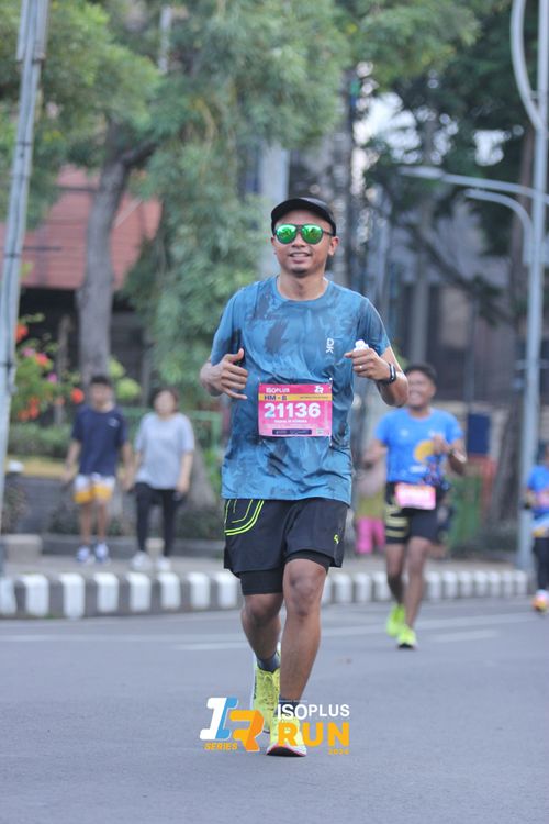 Race photo from Isoplus Run 2024 Surabaya