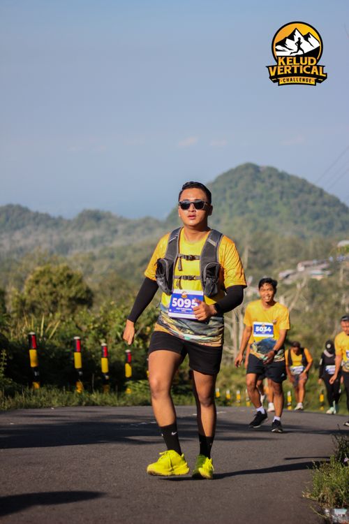 Race photo from Kelud Vertical Challenge 2024
