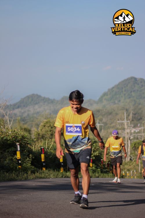 Race photo from Kelud Vertical Challenge 2024