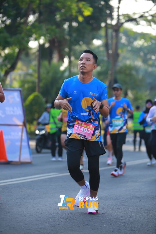 Race photo from Isoplus Run 2024 Surabaya