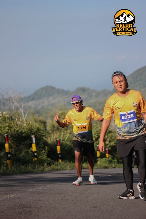 Race photo from Kelud Vertical Challenge 2024
