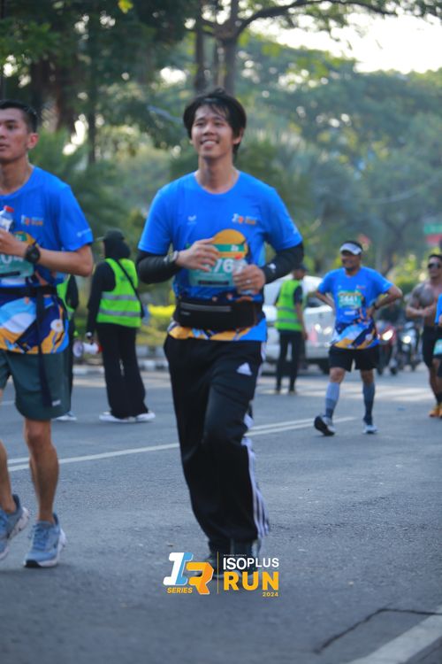 Race photo from Isoplus Run 2024 Surabaya