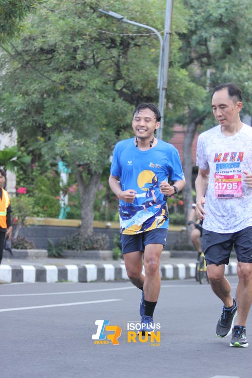 Race photo from Isoplus Run 2024 Surabaya