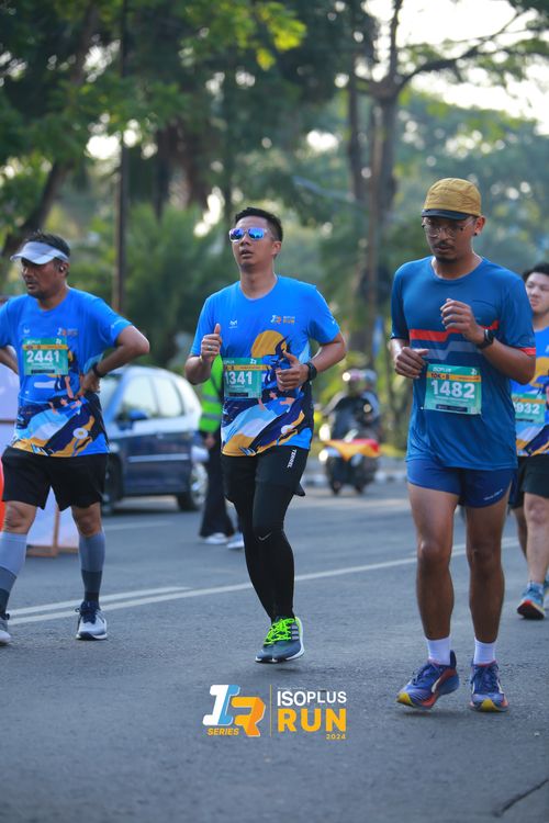 Race photo from Isoplus Run 2024 Surabaya
