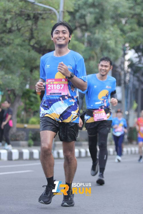 Race photo from Isoplus Run 2024 Surabaya