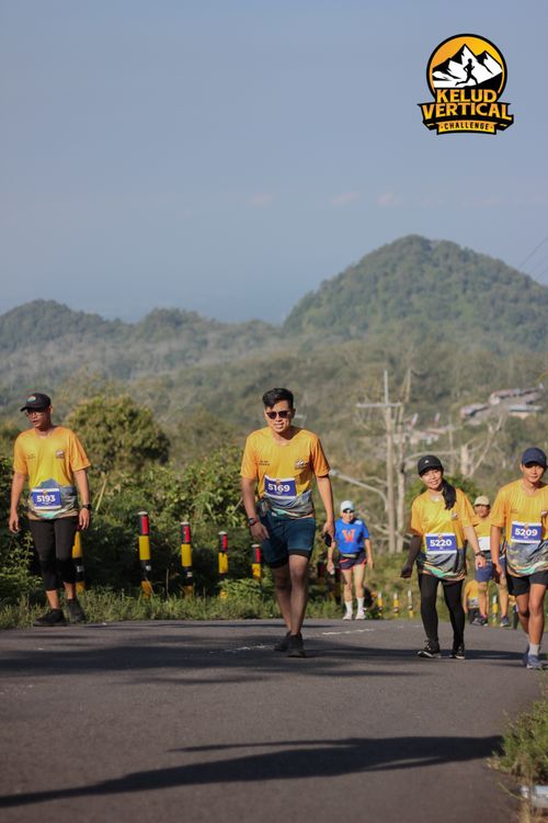 Race photo from Kelud Vertical Challenge 2024
