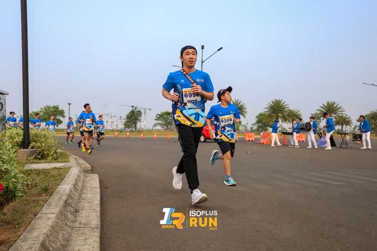 Race photo from ISOPlus Run 2024 Jakarta