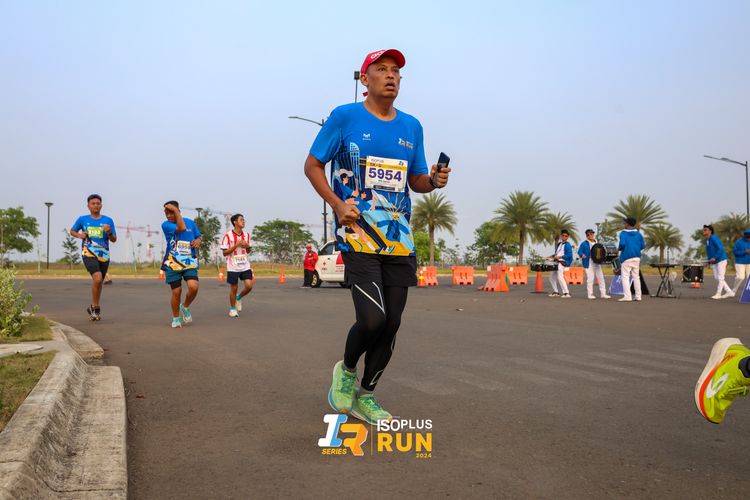 Race photo from ISOPlus Run 2024 Jakarta