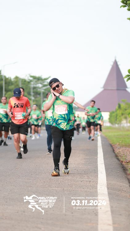 Race photo from Arutmin Borneo Run 2024